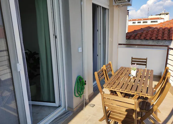 Sea Breeze II Apartment