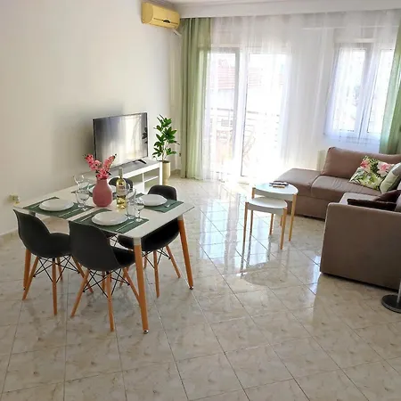 Sea Breeze II Apartment Peraia  Exterior photo
