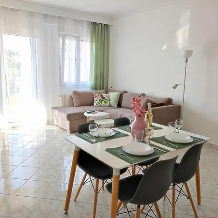 Sea Breeze II Apartment Peraia  Exterior photo