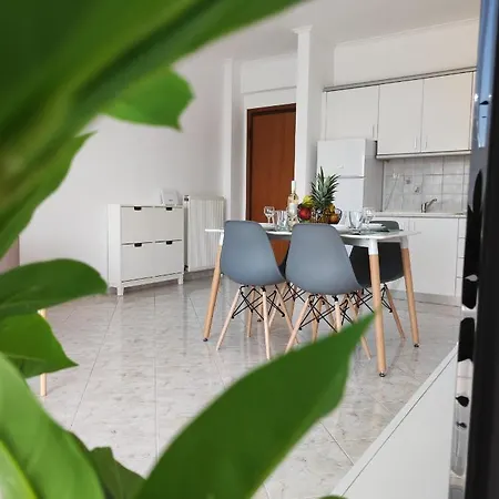 Sea Breeze II Apartment Peraia  Exterior photo