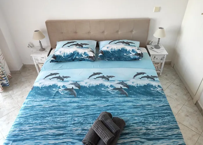 Sea Breeze II Apartment