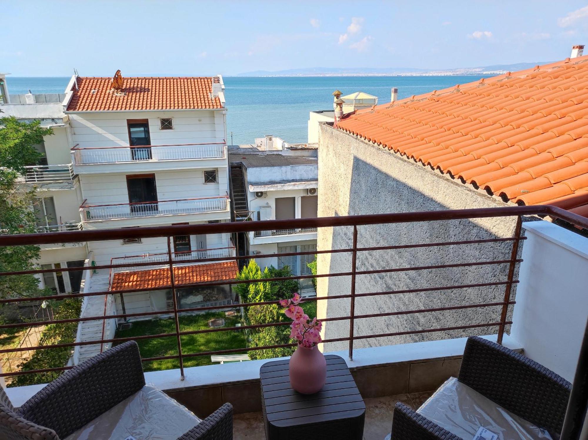 Apartment Sea Breeze Ii